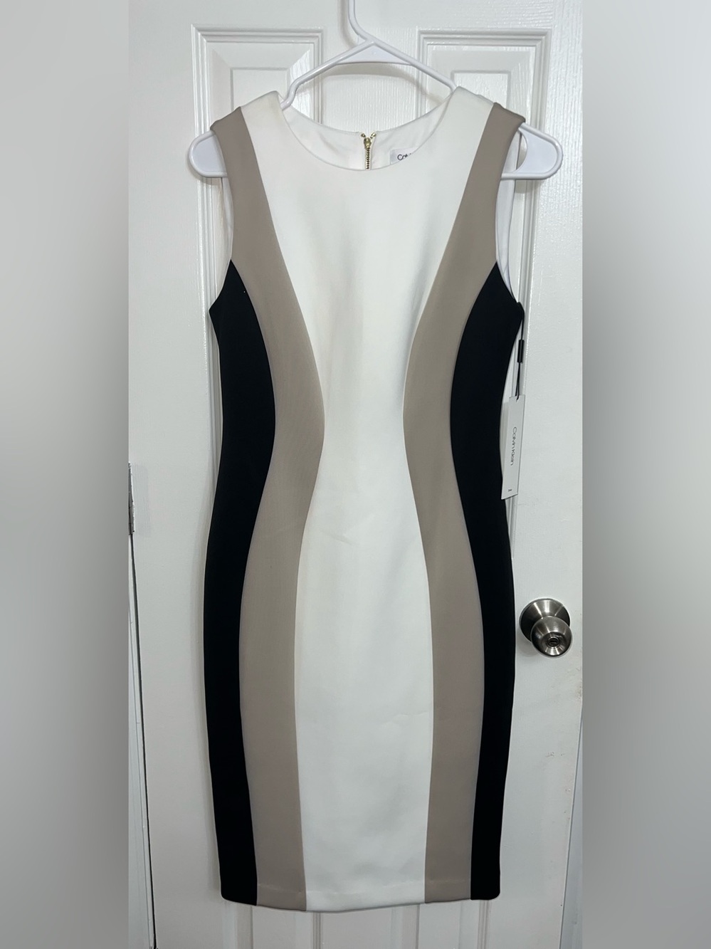 NWT Calvin Klein Colorblocked Sheath Dress in White, Taupe & Black size 6